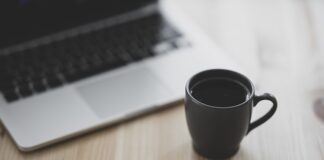 Jak długo można pracować za granicą?