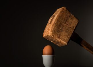 Na czym polega przymus bezpośredni?