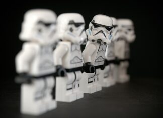 Kiedy policjant dostaje broń?