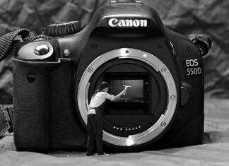 Jaką kamerę kupić na wakacje?