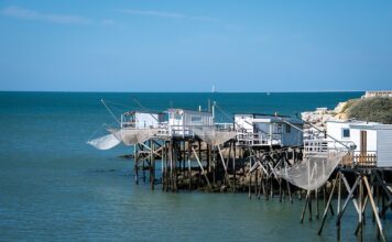 Ile kamizelek na pontonie?