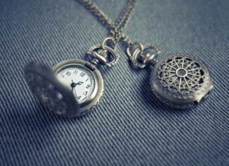 Jak zrobić naszyjnik z zapięciem?