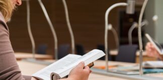 Zarządzanie i inżynieria produkcji: klucz do sukcesu w przemyśle