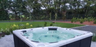 wanna z hydromasażem