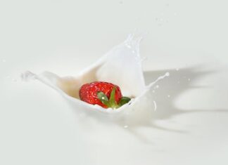 Śmietana dla lokali gastronomicznych – Kluczowy składnik w kuchni profesjonalnej śmietana dla lokali gastronomicznych